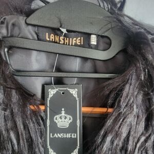 Lanshifei Black Faux Fur VEST
